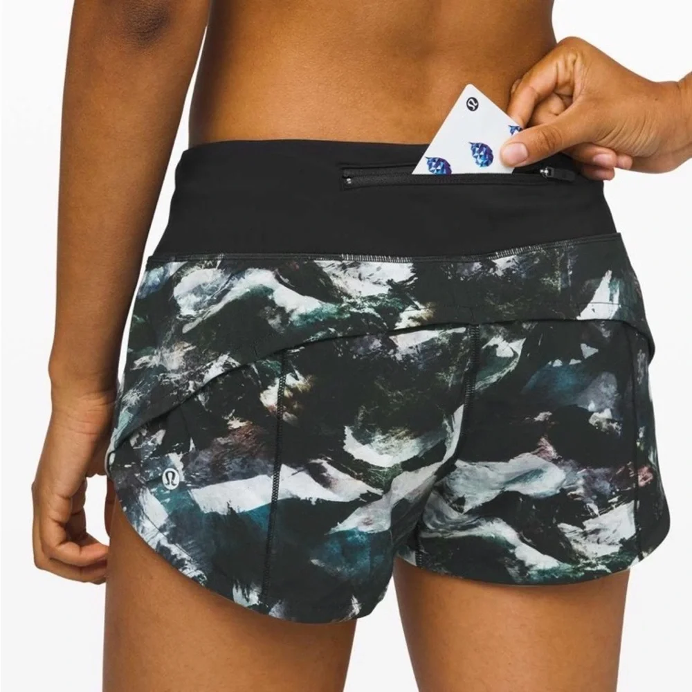 Lululemon Speed Up Short 2.5" - Picture 2 of 9